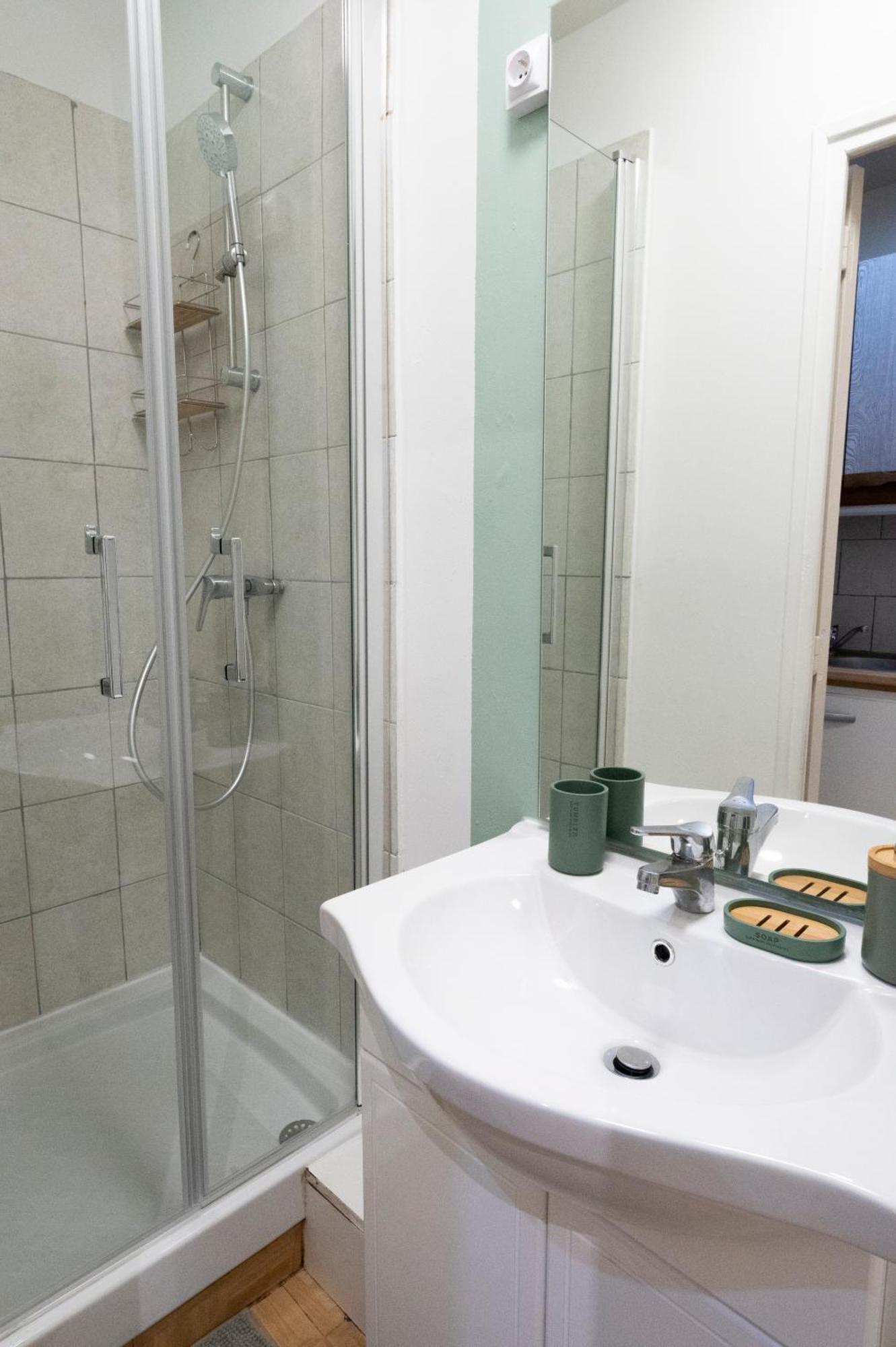 The Nice Place Proche Paris Et Disney Apartment Ньои-сюр-Марн Екстериор снимка